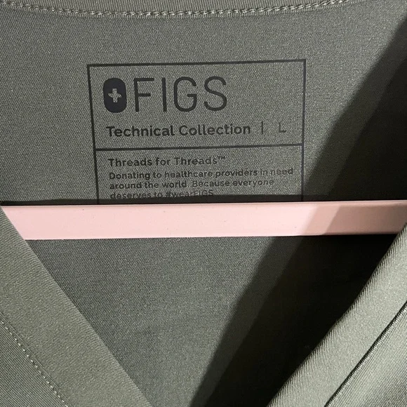 Figs Women's Catarina One-Pocket Olive Green V-Neck Scrub Top size L medical - Picture 4 of 7